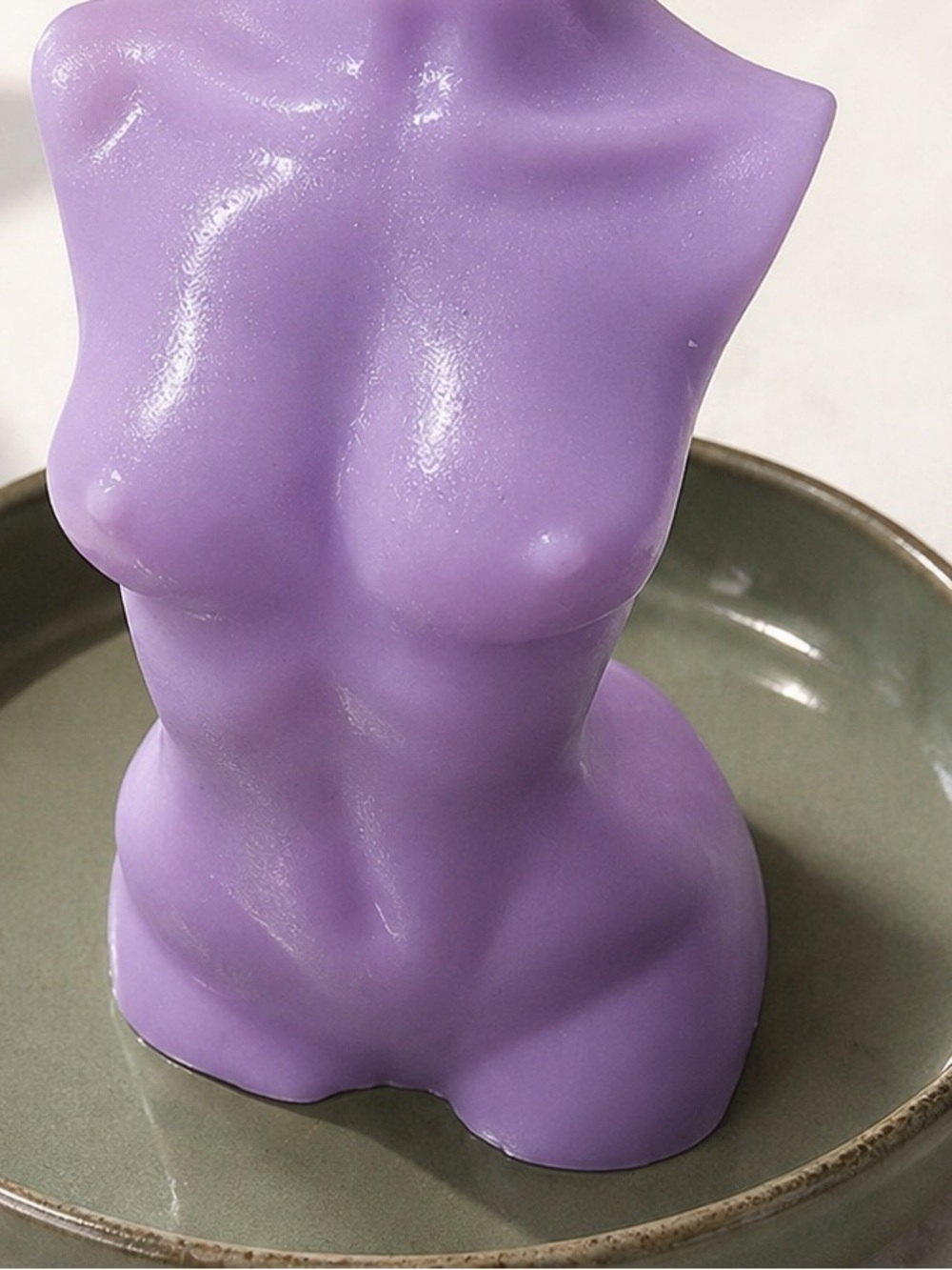 Lemon soap Torso WITH SHIMMER 4x2in 5oz Shea butter & coconut oil - Picture 2 of 2
